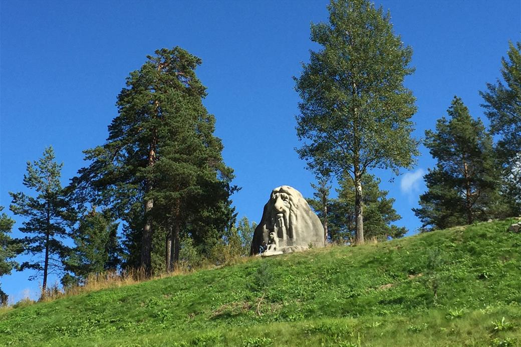 The Holmenkollen Troll